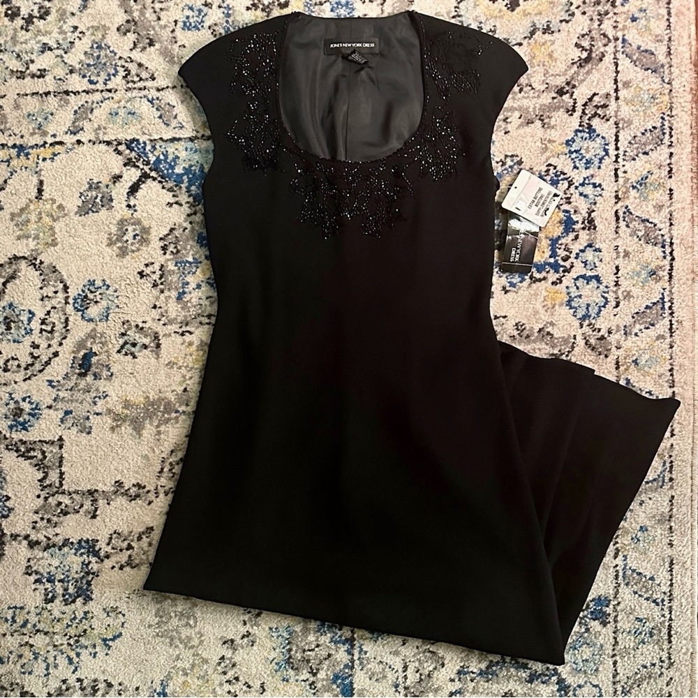 Jones New York Black Sleeveless Lined Beaded Ball Gown Women’s Size 4 Long